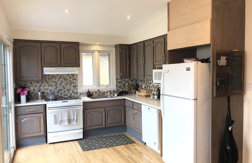 Brossard House | Spacious Convenient place, 10 min from Downtown