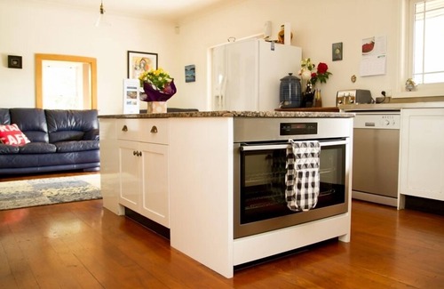 Martinborough House | Spacious Country Home - a place for family, friends or colleagues to gather.