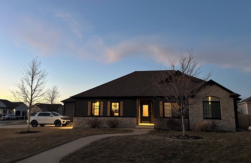 Salina House | Spacious cozy 4-bedroom house