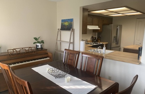 West Sacramento House | Spacious, cozy, quiet, safe, & lovely place to stay! Great location!