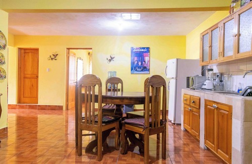 Panajachel Apartment | Spacious Family Apartment with Mountain Views in Panajachel