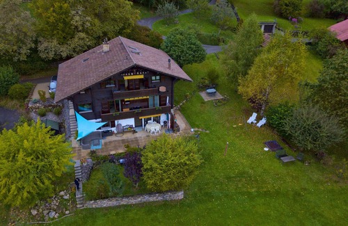 Huemoz Apartment | Spacious family chalet near Villars