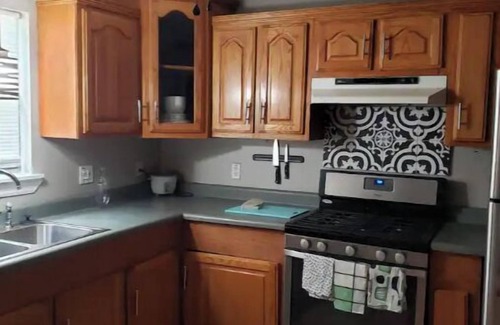Thibodaux House | Spacious family friendly 3 bedroom 2 bath home