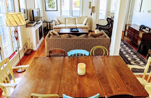 Crystal Beach Cottage | Spacious Family Getaway!
