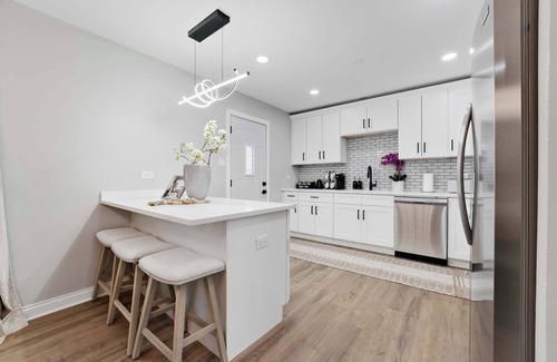 Hanover Park House | Spacious Family Getaway | LCP Collection