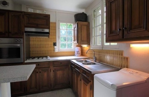 Alleyras Cottage | Spacious Family Home with Terrace in Gorges de l'Allier, Near River and Hiking Trails