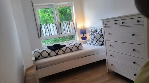 Metternich Apartment | Spacious Ferienwohnung nähe KOB Uni
