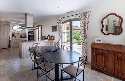 La Calmette Other | Spacious, comfortable stone farmhouse with swimming pool for 8 people in Uzès