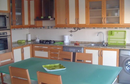 Fuseta Apartment | Spacious, frontline 3 bed 2 bath apt. with Amazing Sea Views & roof top terrace