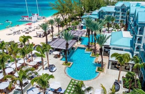 South Sound House | Spacious Good-Value Accommodation! with Outdoor Pool, Close to Laguna Del Mar