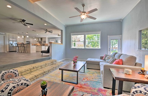 Granbury House | Spacious Granbury Home w/Lakefront Outdoor Oasis!