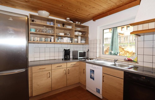Huben House | Spacious group house with lots of privacy