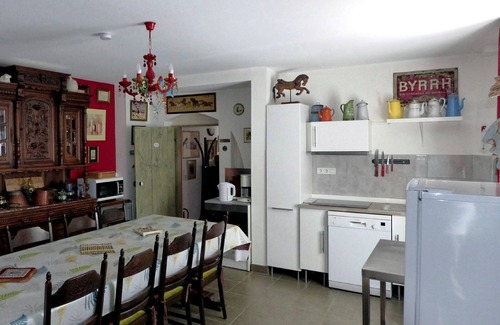 Mersuay Cottage | Spacious historic house for 12, near nature