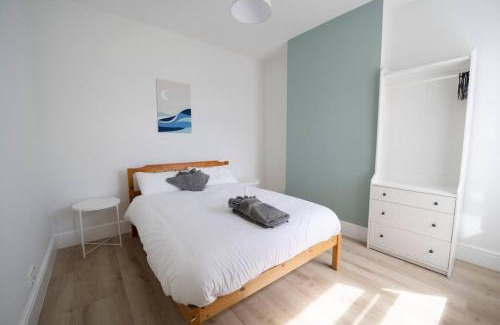 Porthcawl House | Spacious Holiday Home in Porthcawl