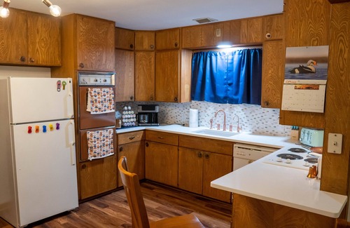 Smithville House | Spacious home 2 minutes from downtown (Pet-Friendly!)