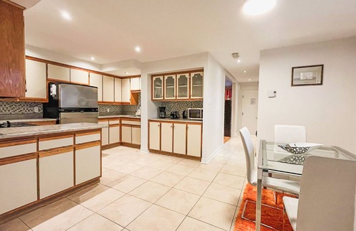 Pointe-aux-Trembles House | Spacious House 15 Km from Downtown Montreal