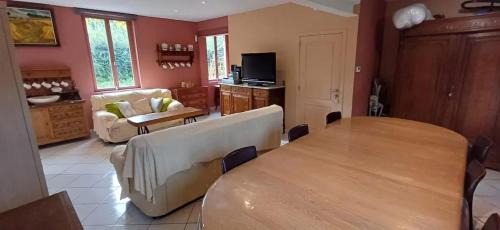 Montignies-sur-Roc House | Spacious house in Montignies-sur-Roc with garden