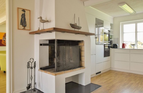 Karehamn Villa | Spacious house - Jacuzzi - Sauna - four bedrooms - three bathrooms