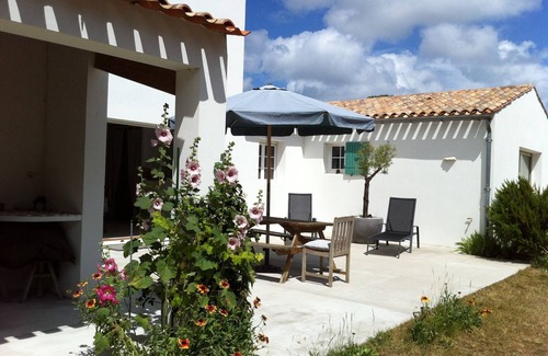 La Remigeasse Villa | Spacious house on the wild coast, 100 m from the beach.