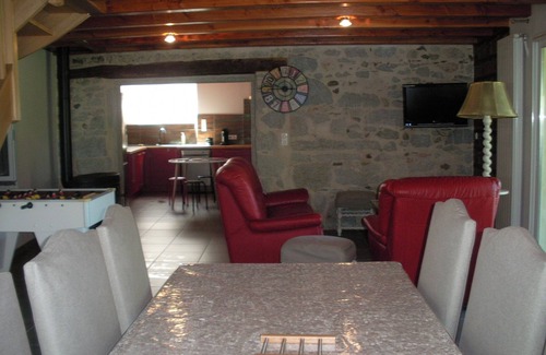 Noailhac Bed & Breakfast | Spacious house quiet countryside