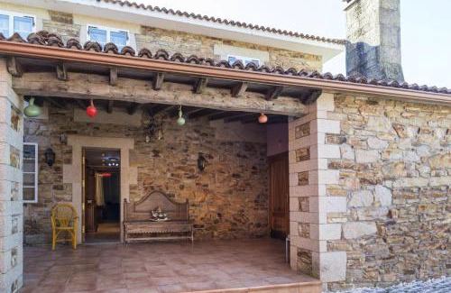 Silleda House | Spacious House with Mountain View in Carboeiro de Francia