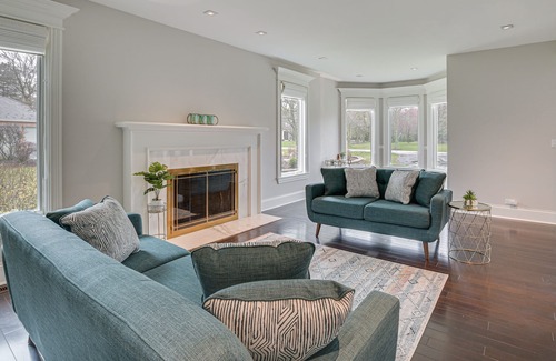 Inverness House | Spacious Inverness Home ~ 36 Mi to Chicago!