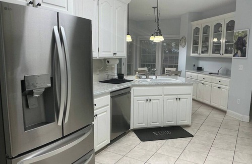 Hattiesburg House | Spacious King Suite Home W/Serene Patio