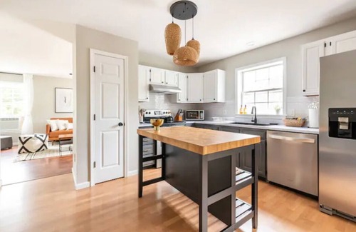 Athens House | Spacious Lake Community House near Hudson