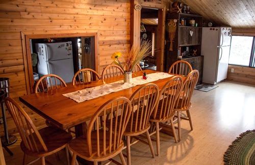 Sainte-Adele Cottage | Spacious Lakefront Cottage