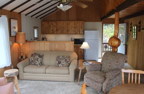 Ely Cabin | Spacious Lakefront Cabin with Sunset Views & Direct BWCA Access – near Ely, MN