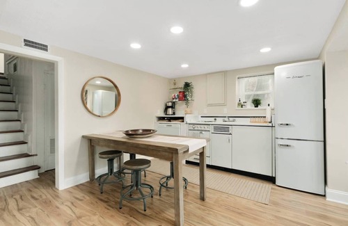 Kansas City House | Spacious Lakefront Home w/3 Bedrooms | 49