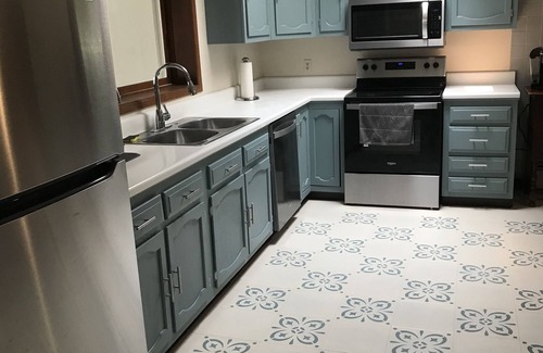 Cayuga House | Spacious Lakehouse on Cayuga Lake with bonus efficiency apartment, great rates!
