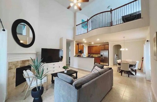 Katy House | Spacious | Large Groups | Katy Mall, Parks!