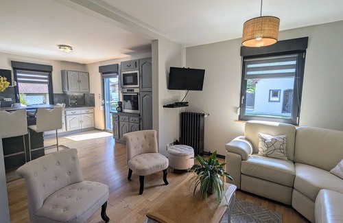 Saulcy-sur-Meurthe Cottage | Spacious lodge, modern comfort, peaceful garden