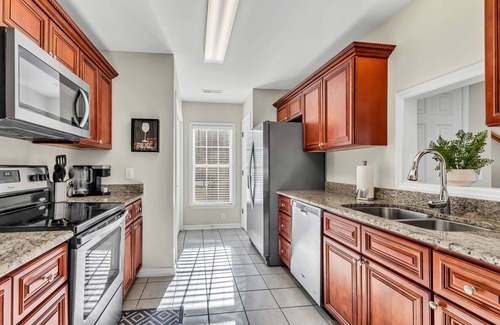 Winston - Salem House | Spacious Luxe Stay w/Yard, Wi-Fi & Smart TVs