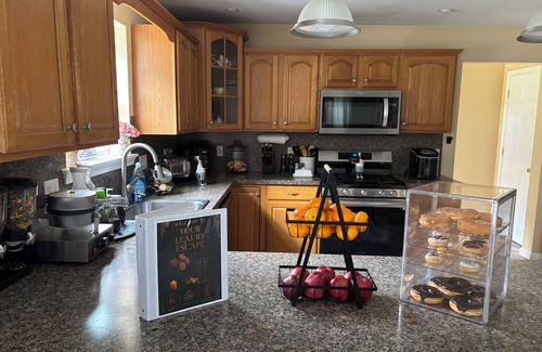 Long Pond House | Spacious Luxury Estate Offering Welcome Baskets & Complimentary Breakfast