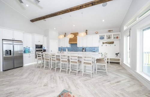 Cedar Lane House | Spacious, Luxury Home on Sargent Beach