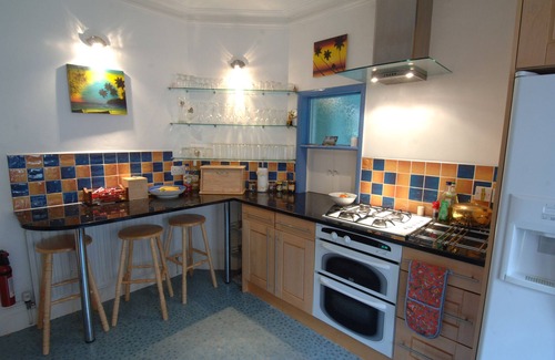 Swanage Apartment | Spacious Maisonette nr Beach with Seaviews only 29th August, Oct HT+ Xmas/NY