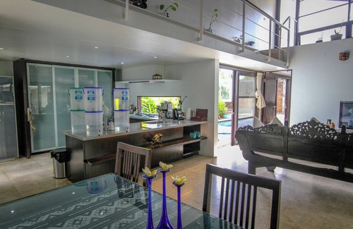 Mas Villa | Spacious Minimalist Japanese Villa In Rice Fields