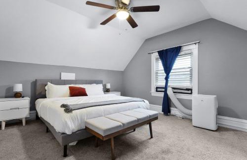 Tower Grove South House | Spacious Modern 5BR Home Near Downtown St Louis
