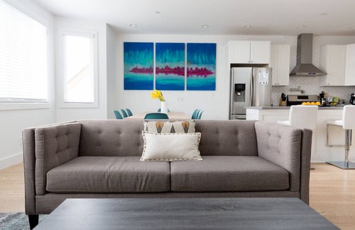 Daly City House | Spacious Modern Home close to PGA championship
