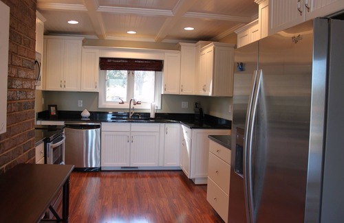 Anderson House | Spacious, Newly Renovated 2BR/2BA Lakefront Home. Million Dollar Views!