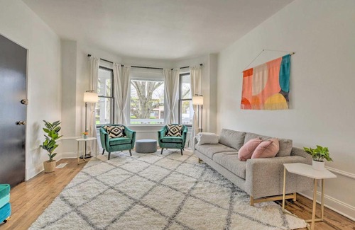 Oak Park House | Spacious Oak Park Home, 11 Mi to Downtown Chicago!