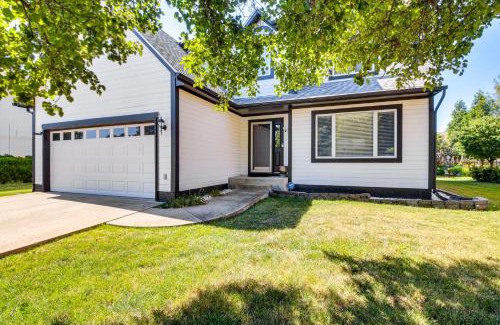 Olathe House | Spacious Olathe Home with Fireplace Near Parks!