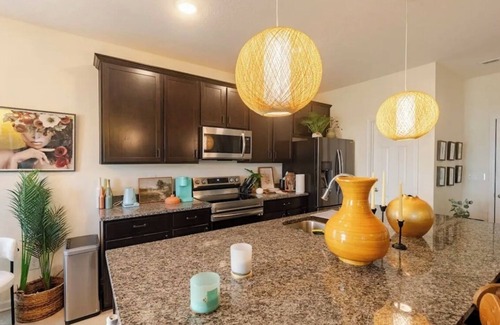 Brice House | Spacious Palatial 4-bedroom beautiful family-friendly house in Columbus