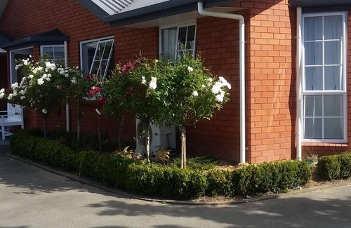 Blenheim House | Spacious private Queen Studio where social distancing is no problem.