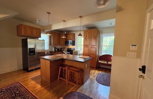 Skytop House | Spacious, relaxing 5BR/3BA Pocono home in Skytop, PA with fenced-in backyard