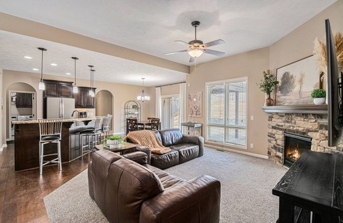 Millard House | Spacious Retreat in West Omaha 2 King 3 Queen Beds