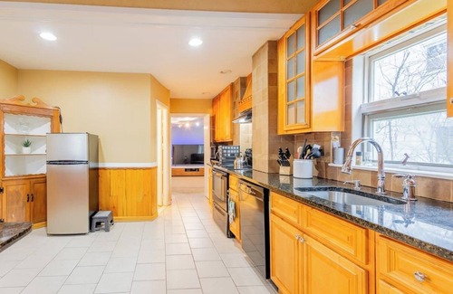 East Hills House | Spacious Retreat 4 Joyful Living