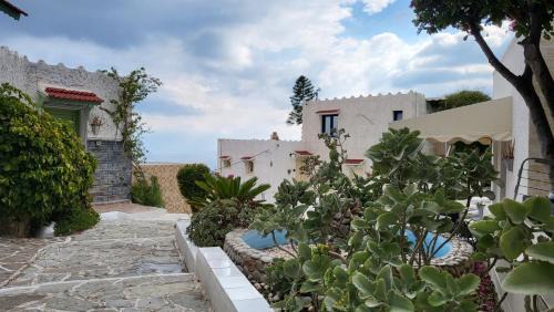 Piskopiano House | Spacious Room in Creta for 3 people, with Ac, Swimming Pool and Nature